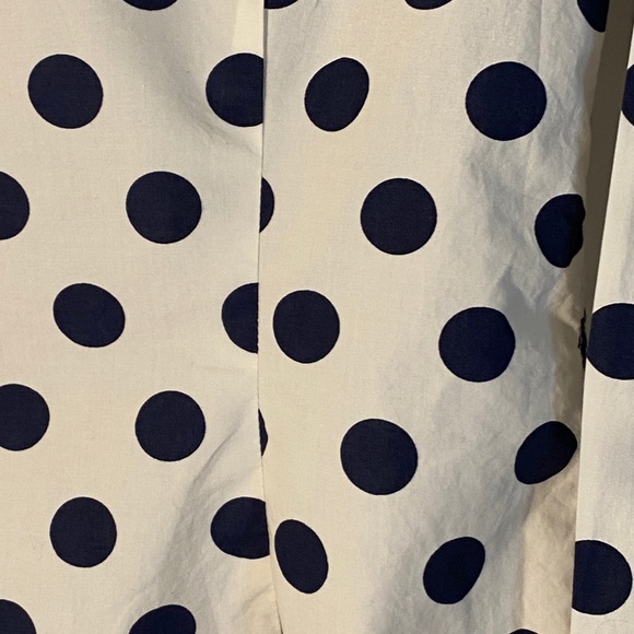 Versatile and Classic Boden Fitted Navy and White Button Front Blouse~Size 8 - Picture 6 of 7